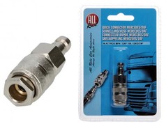 Ein silberner Luftdruckadapter, lose abgebildet und in einer blauen Blisterverpackung.