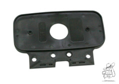 Schwarze, eckige Winkel Befestigung aus Kunststoff f�r Umrissleuchten, mit zentraler Aussparung und Montagebohrungen.