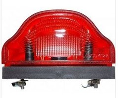 Rote Kennzeichenleuchte Proplast mit schwarzer Basis und Befestigung.