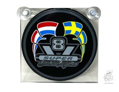 Leuchtkasten 17x17 mit runder Platte. Motiv: niederl�ndische und schwedische Flaggen, V8-Symbol, 