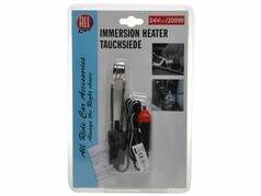 Tauchsieder 24V in Blisterverpackung mit silbernem Heizelement, schwarzem Kabel und rotem Stecker.