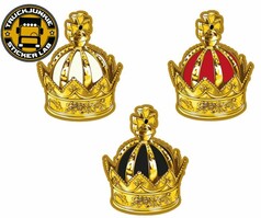 Mehrere goldene Kronen Aufkleber aus Selbstklebefolie mit wei�en, roten und schwarzen F�llungen.