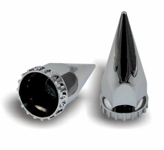 Gl�nzende, silberne Spike Radmutterkappen, eine liegend, eine stehend, auf wei�em Hintergrund.