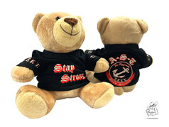 Brauner Pl�schb�r Siggi mit schwarzem T-Shirt und 