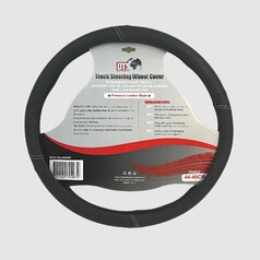 DTS Lenkradschoner aus schwarzem Leder mit wei�er Naht, auf Verpackung. F�r Lenkr�der 44-46 cm.