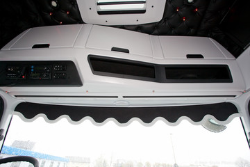 Scheibenbord�re mit Lederkante