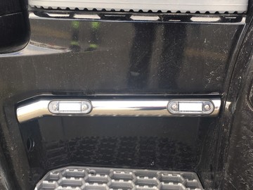 T�rrohre f�r Stufen mit LED passend f�r Scania NG