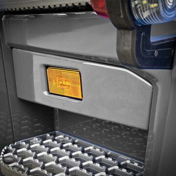 Felips Stufenhalterung f�r Leuchte passend f�r Scania NG R/S