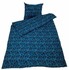 Dunkelblaue Baumwoll-Bettw�sche im d�nischen Pl�schdesign, bestehend aus Zudecken- und Kissenbezug.