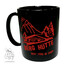 Schwarze Keramiktasse mit rotem Berg-H�tten-Logo und Berg-B�r-Aufdruck.