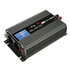 Grauer Power Inverter 1000 aus Aluminium mit geripptem Geh�use, Steckdosen und 1000W/2000W Leistung.