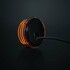 Strands GEO Positionslicht mit dunkler Linse und leuchtenden bernsteinfarbenen Lichtringen, Kabel.