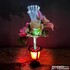Handgemachter Deko Blumenstrau� mit LED-Beleuchtung in wei� und rotem Laternenfu�.